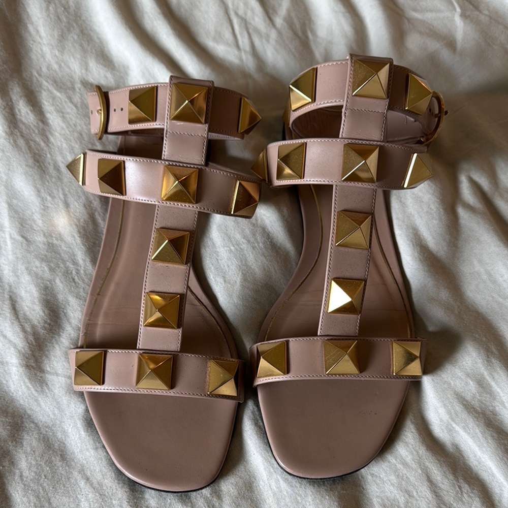 Valentino Garavani Roman Stud leather sandals